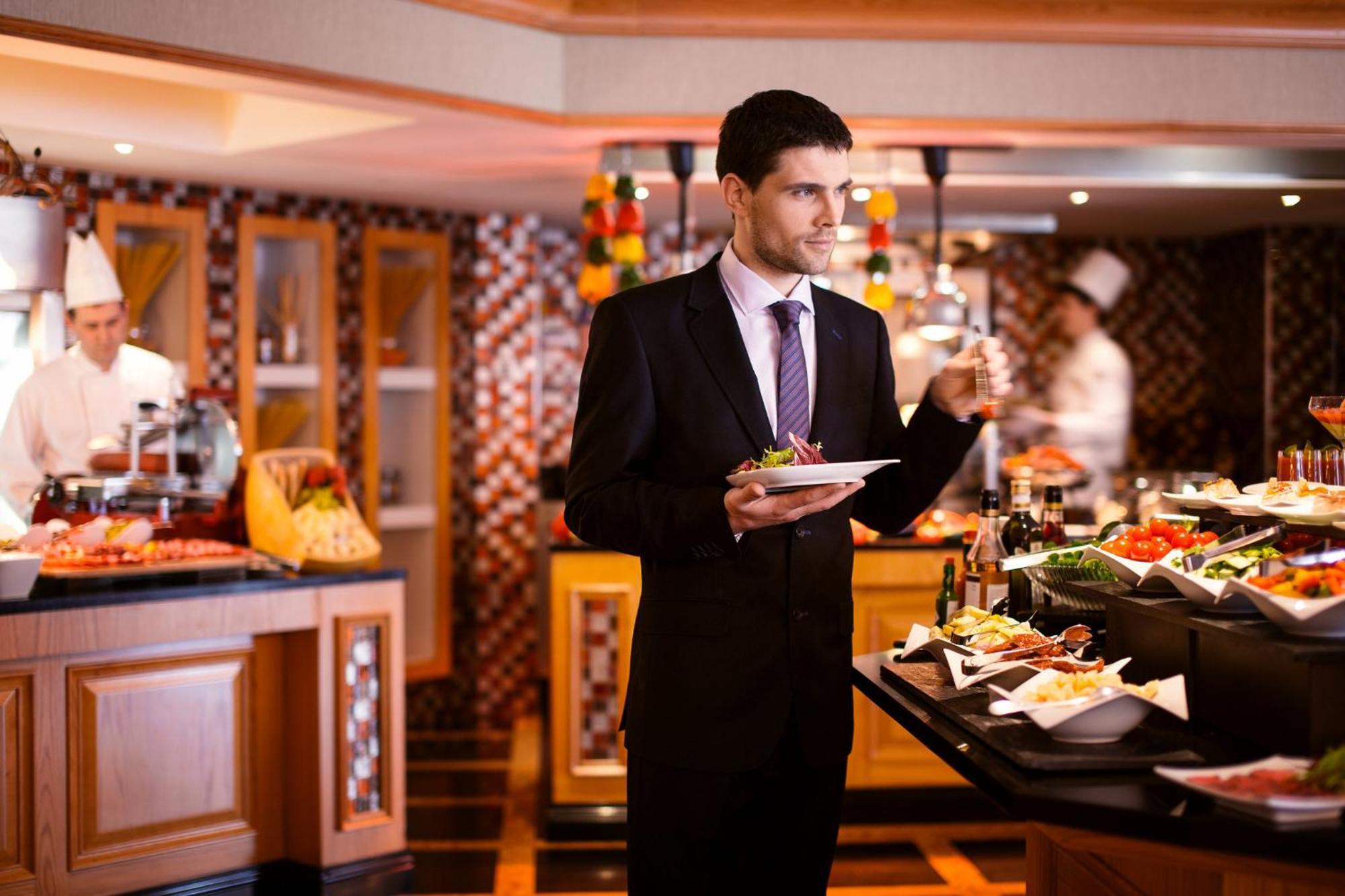 Intercontinental - Kyiv By Ihg Hotell Exteriör bild