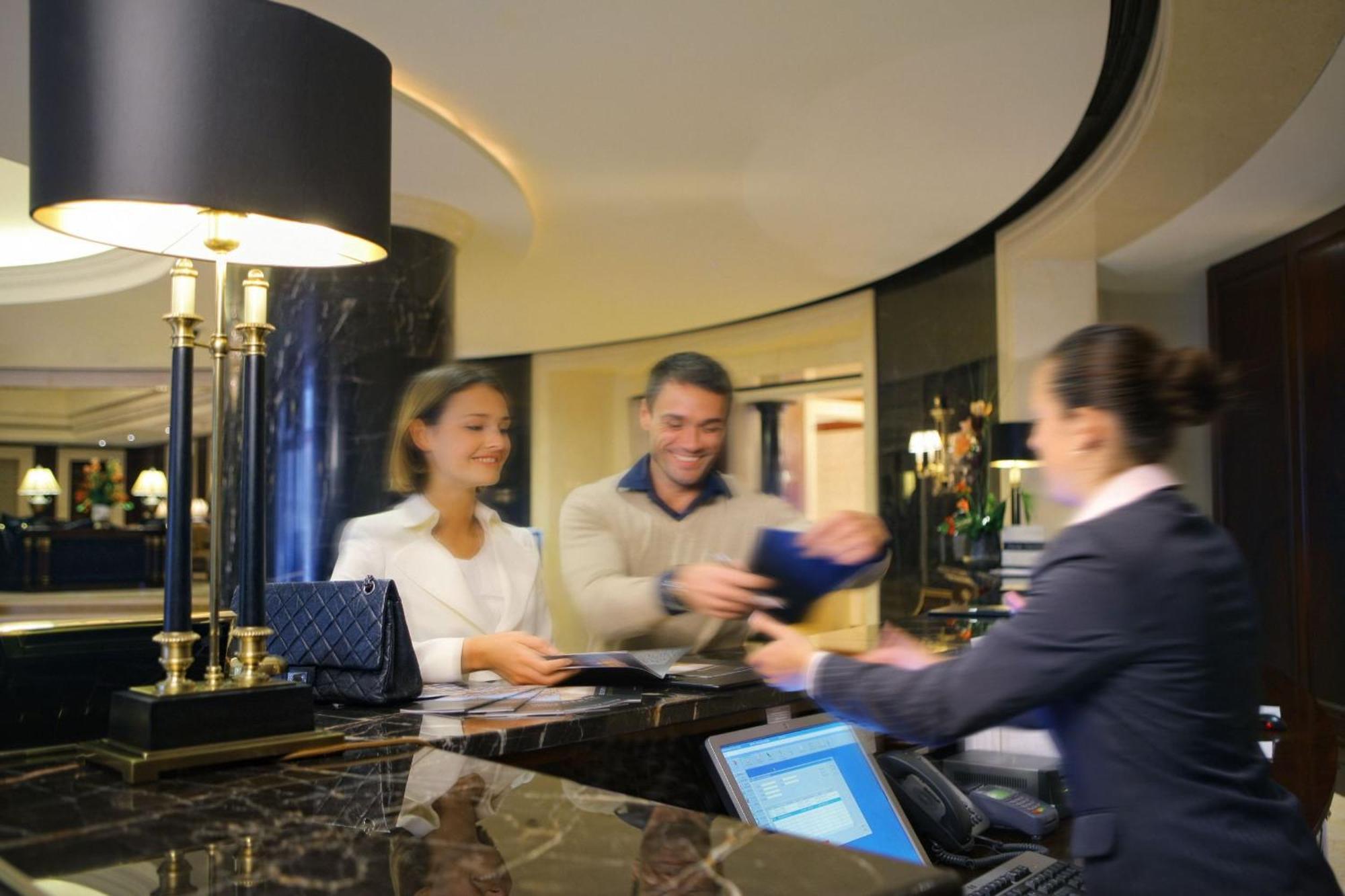 Intercontinental - Kyiv By Ihg Hotell Exteriör bild