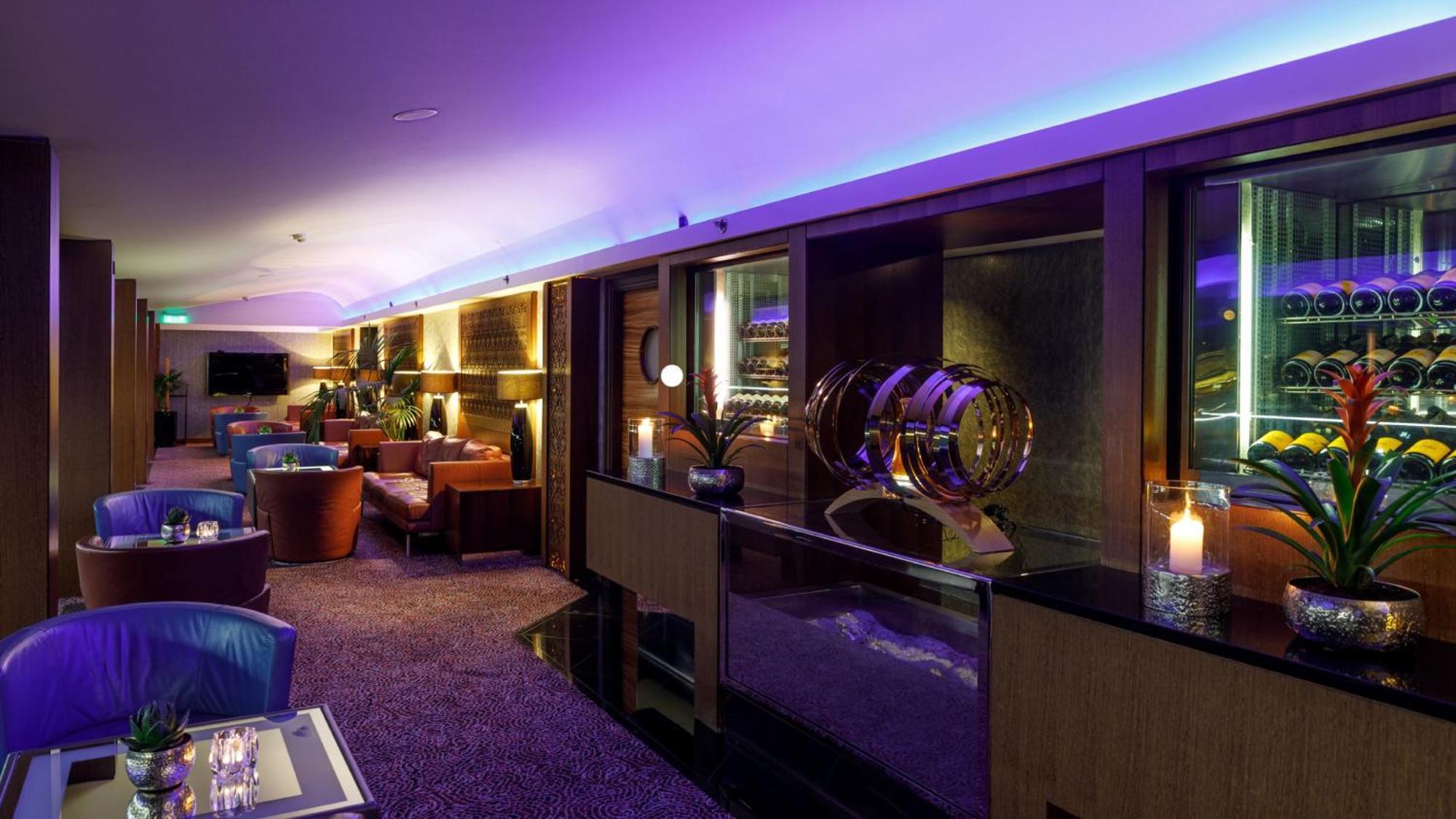 Intercontinental - Kyiv By Ihg Hotell Exteriör bild