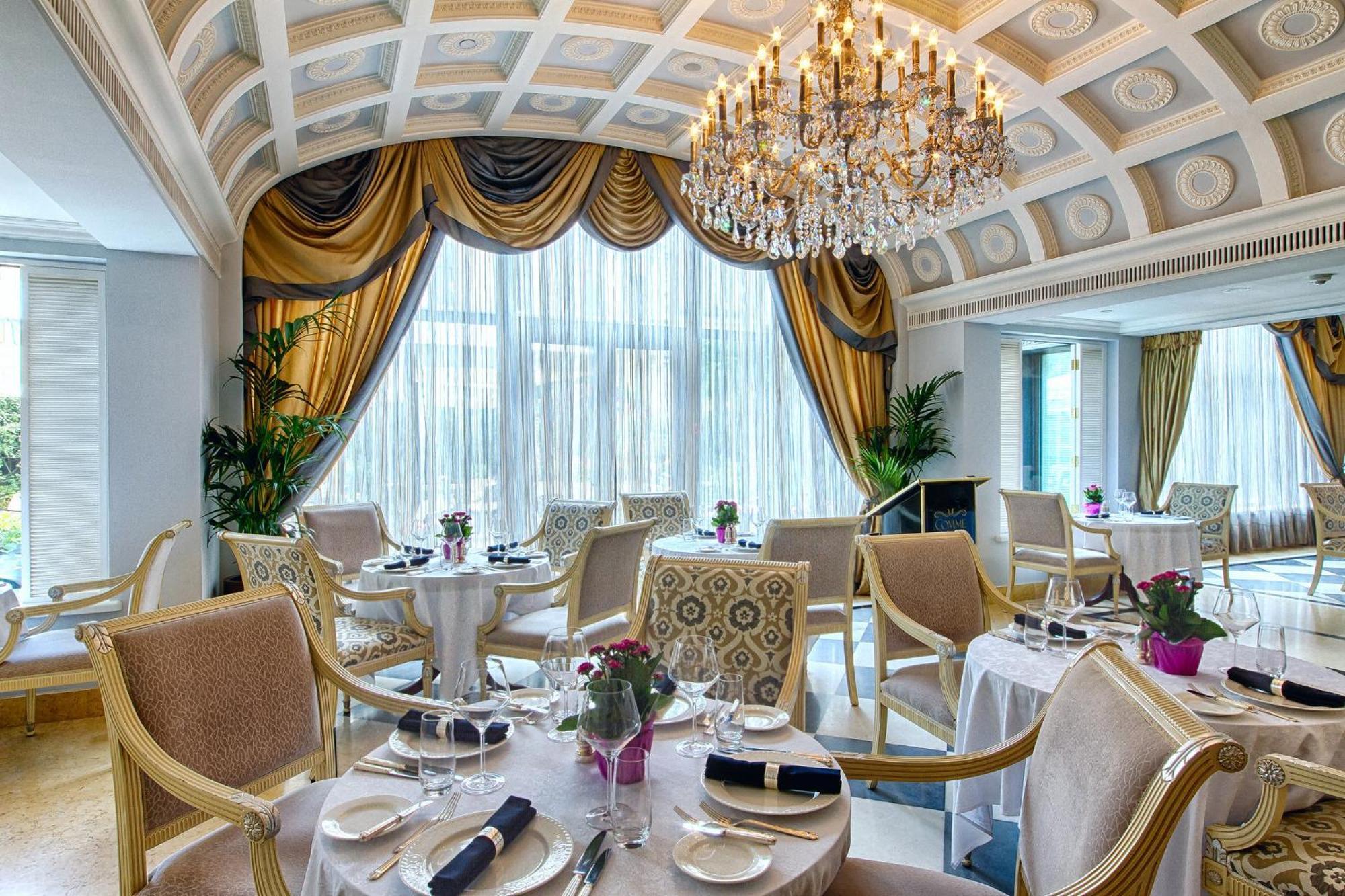 Intercontinental - Kyiv By Ihg Hotell Exteriör bild