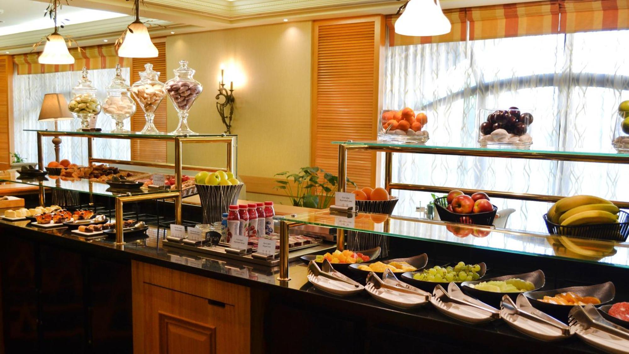 Intercontinental - Kyiv By Ihg Hotell Exteriör bild