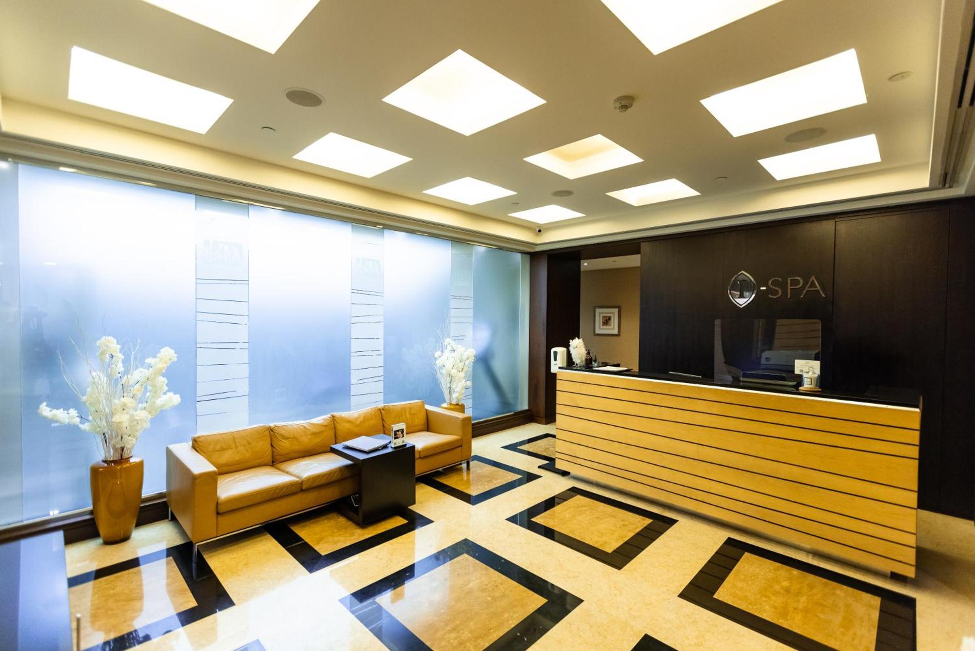 Intercontinental - Kyiv By Ihg Hotell Exteriör bild