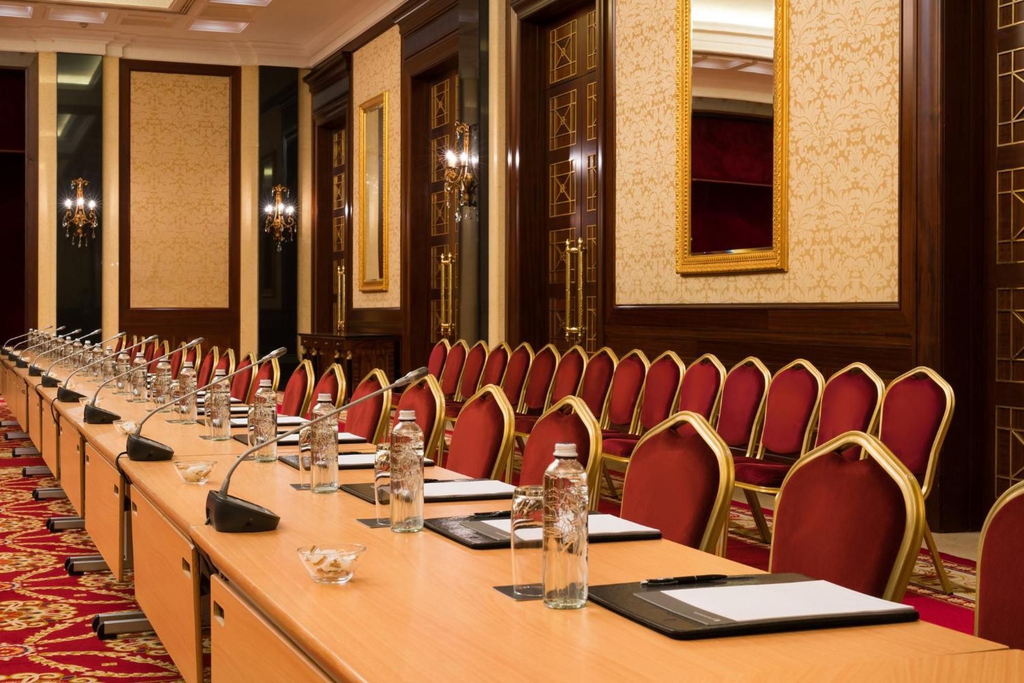 Intercontinental - Kyiv By Ihg Hotell Exteriör bild